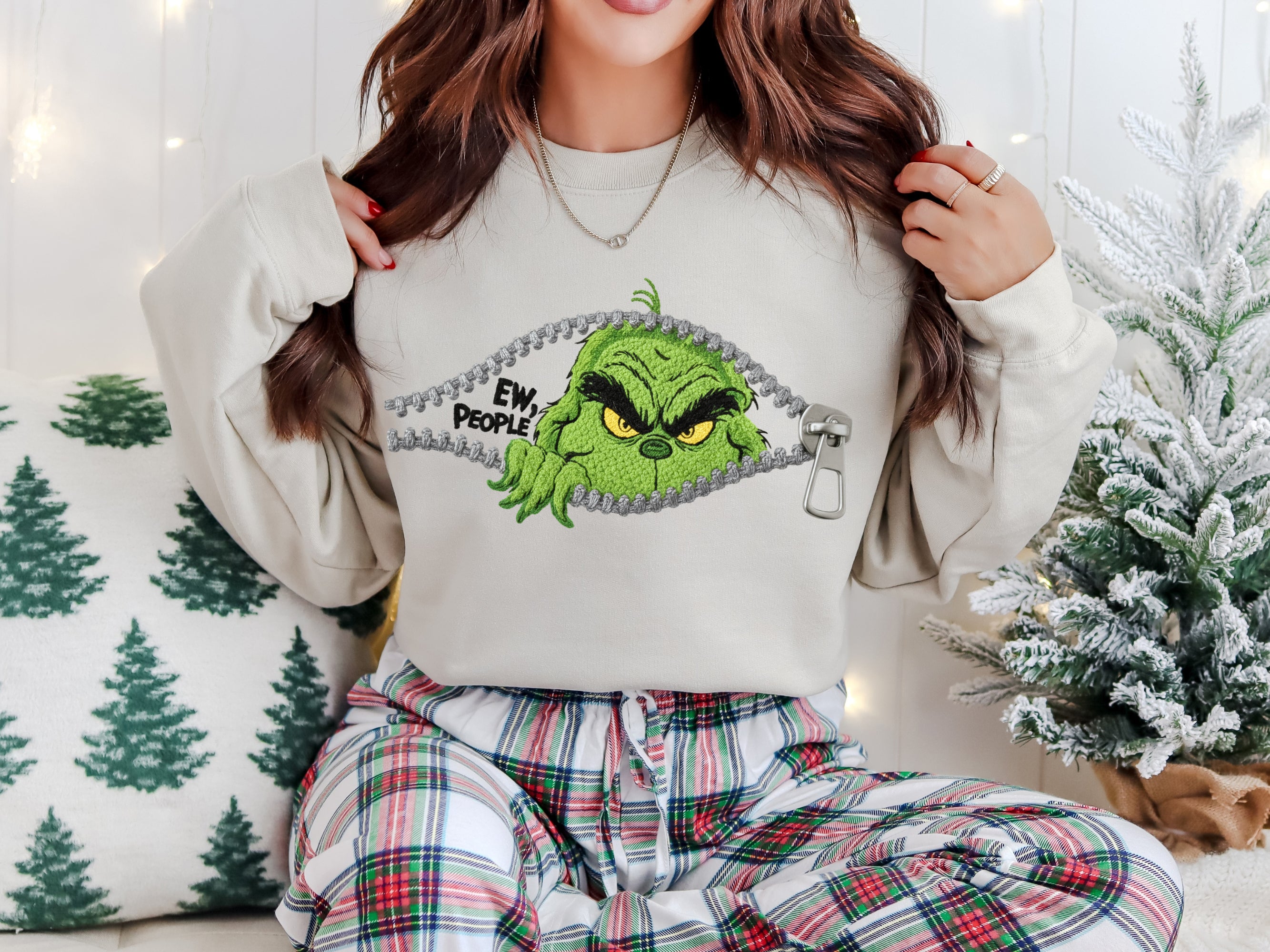 GRINCH EW PEOPLE ZIPPER